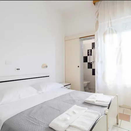 Rosalba Ξενοδοχείο 3*