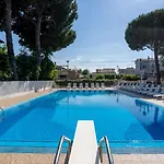 Rosalba Hotel